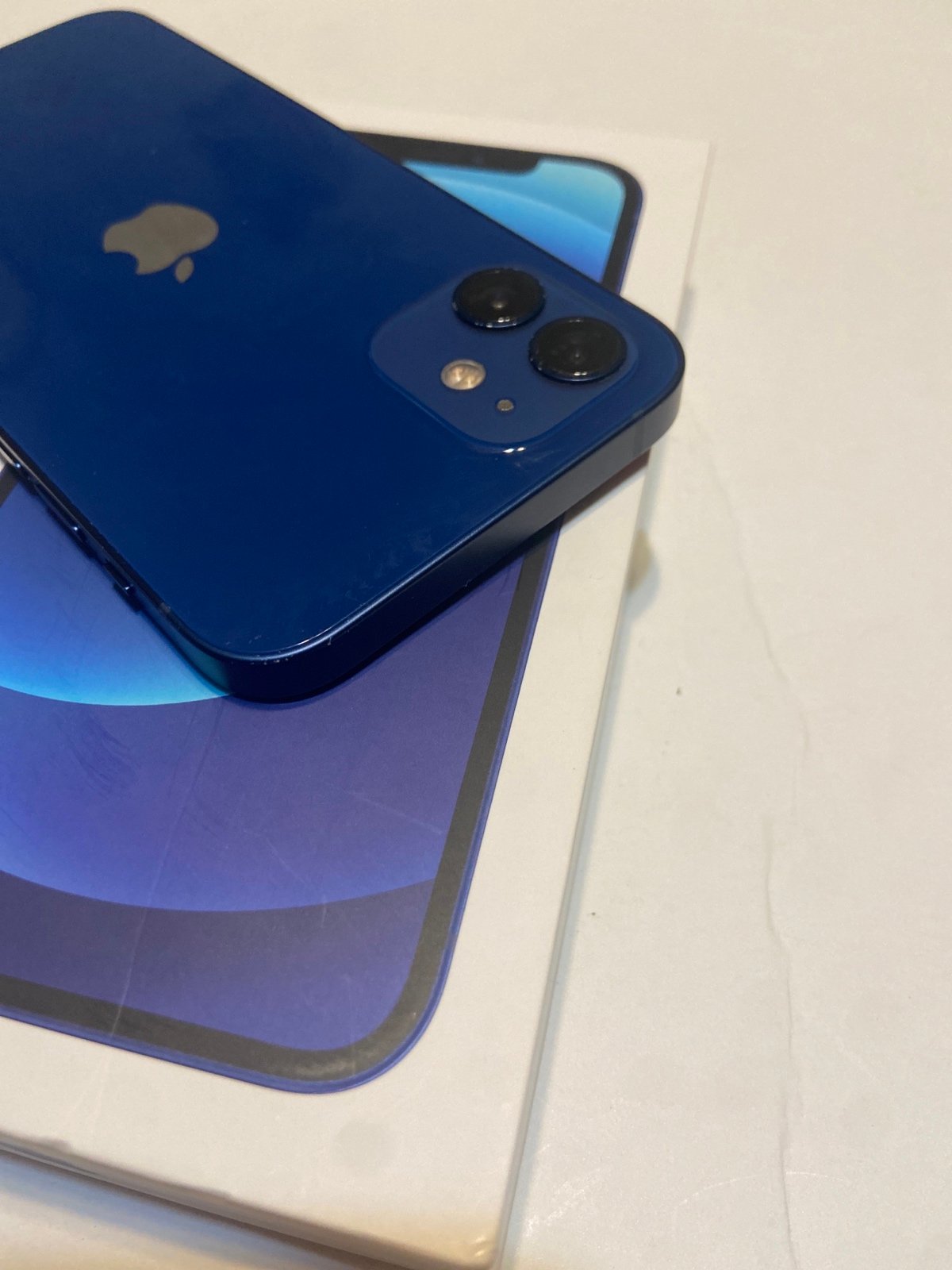 Apple iPhone 12 128GB Fully Unlocked - Blue 9T99