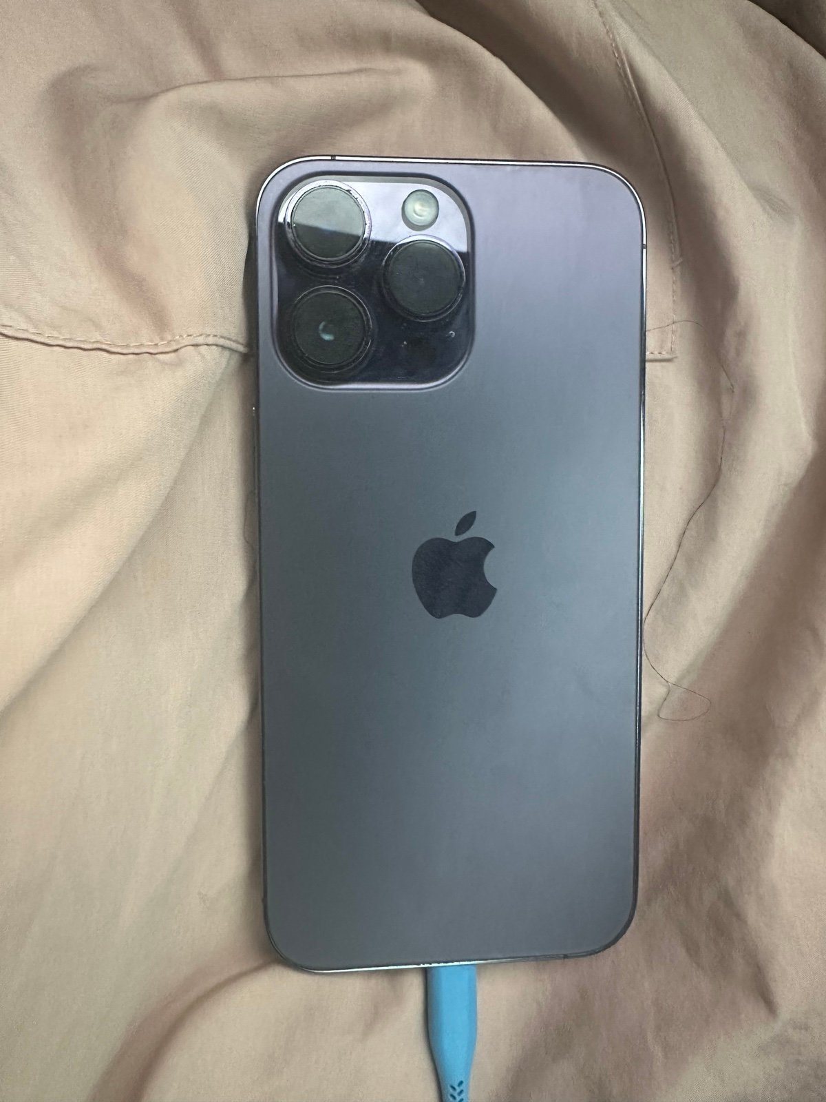 iPhone 14 Pro Max AT&T 8V66