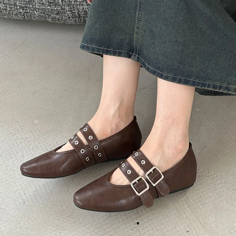 Loxie Mary Jane flats