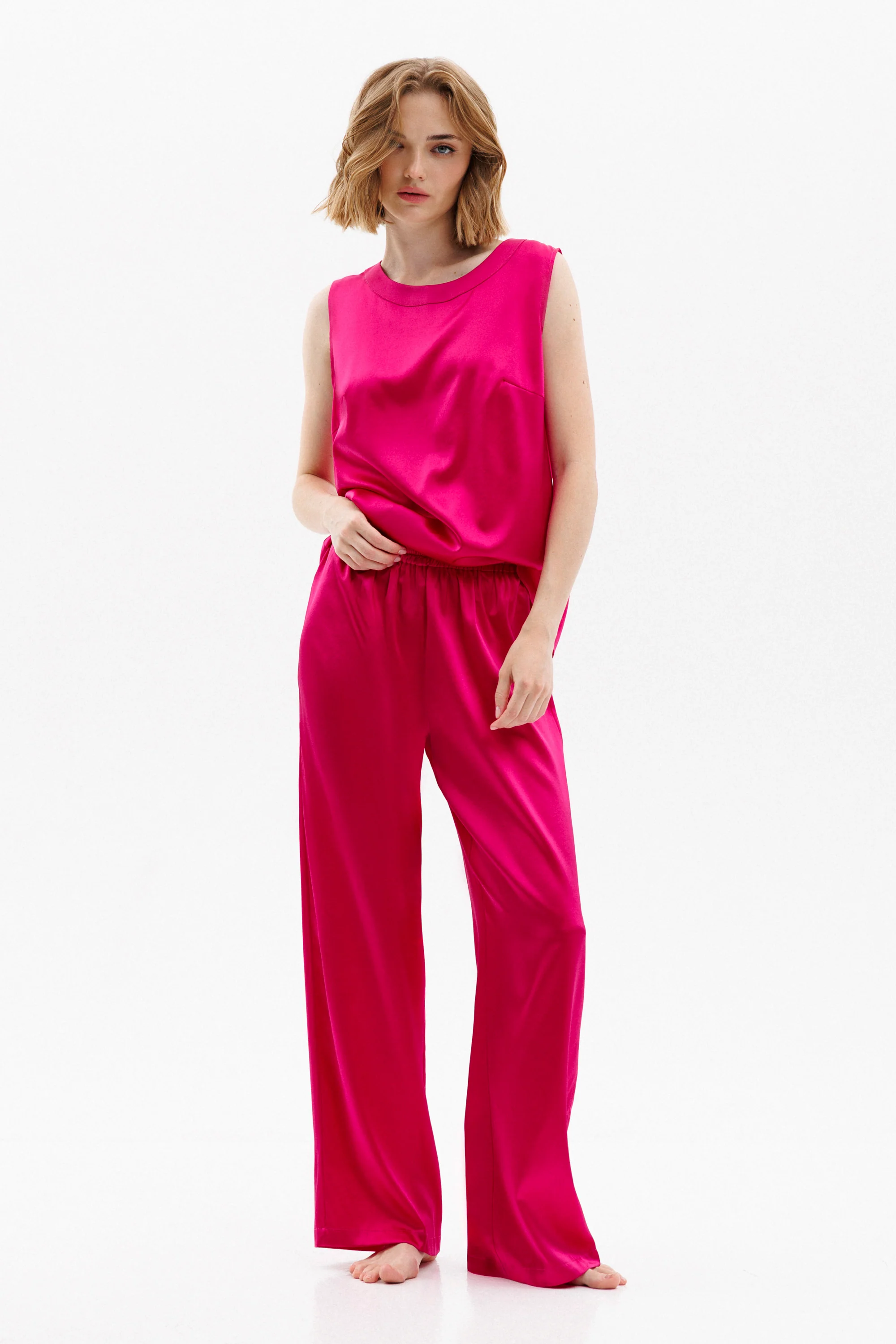 Silk Relaxed Pants in Fuchsia