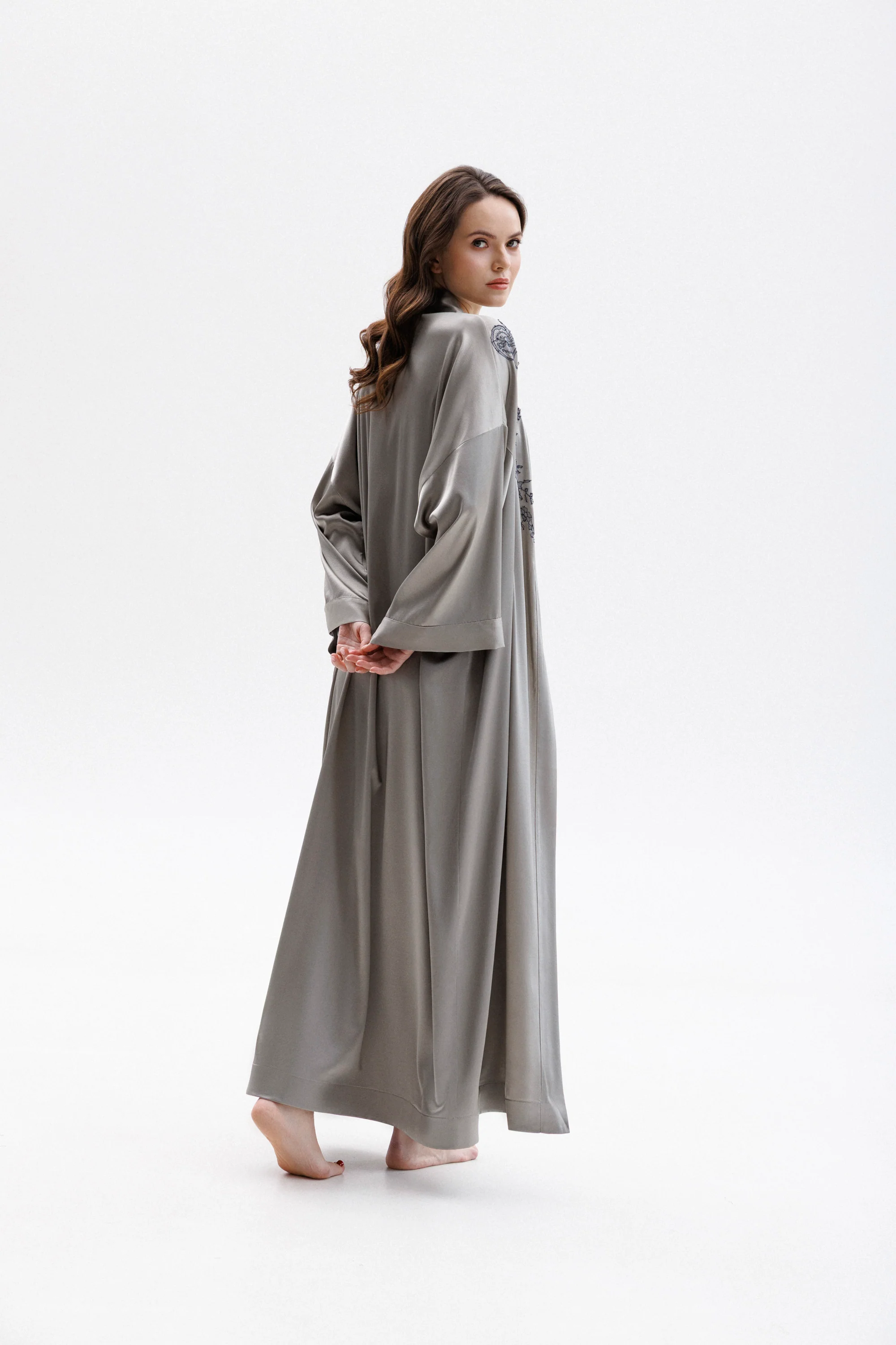 Long Silk Kimono in Grey with Anthracite Leavers Lace