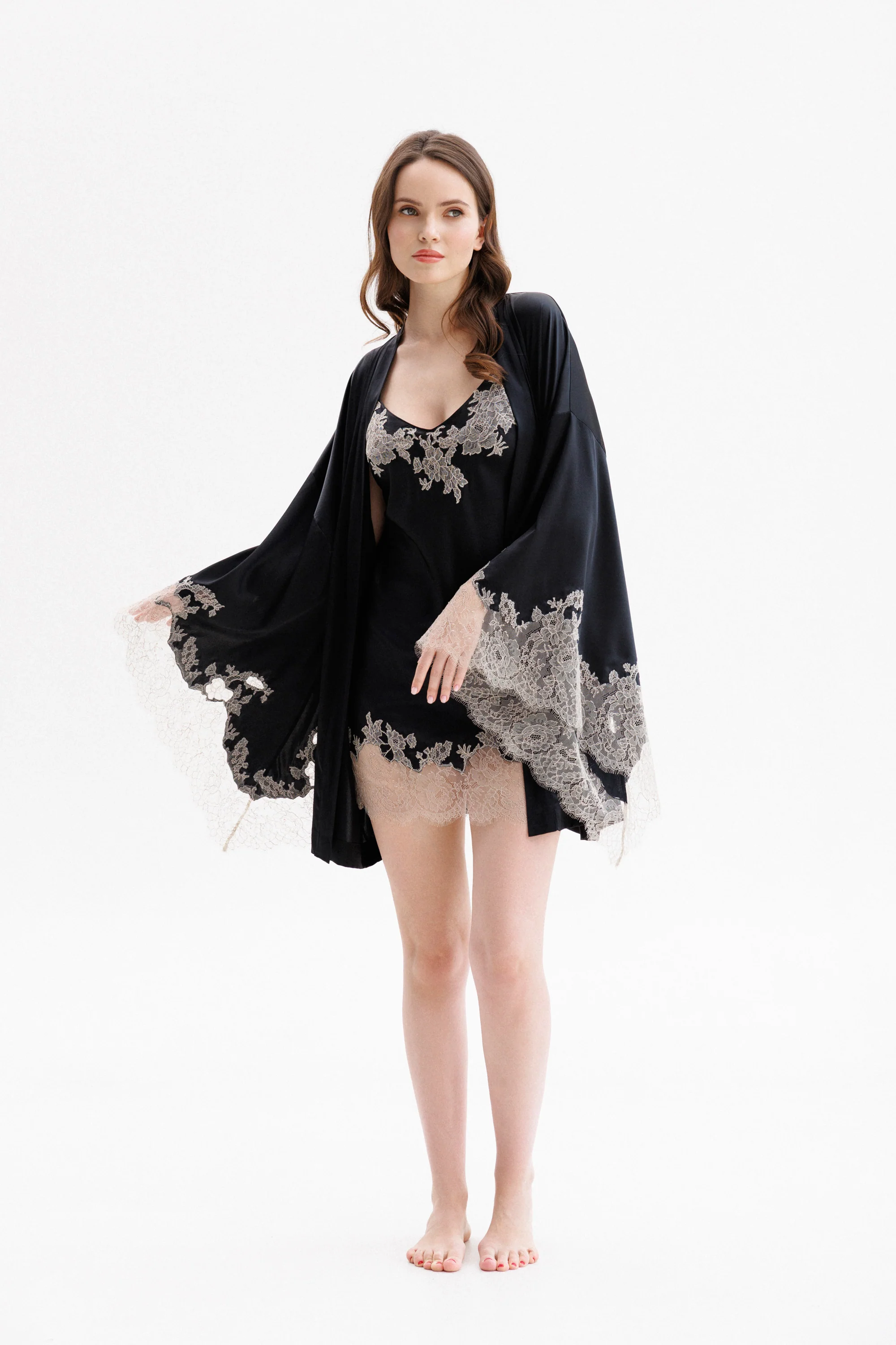 Short Silk Kimono in Black with Nude Caudry Lace