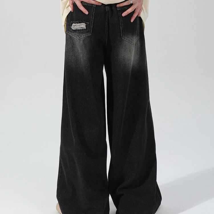 Teji Distressed Jeans