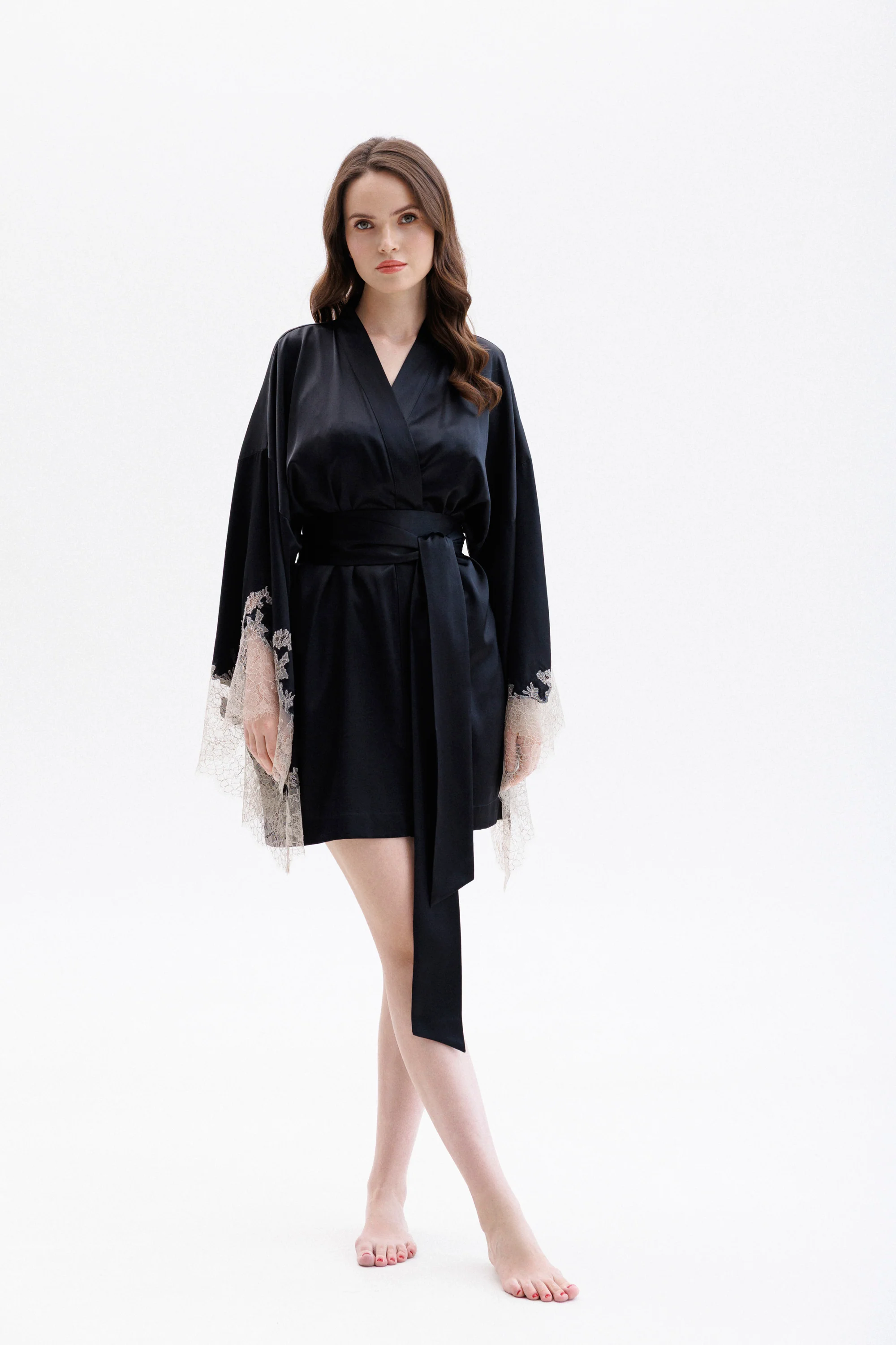 Short Silk Kimono in Black with Nude Caudry Lace