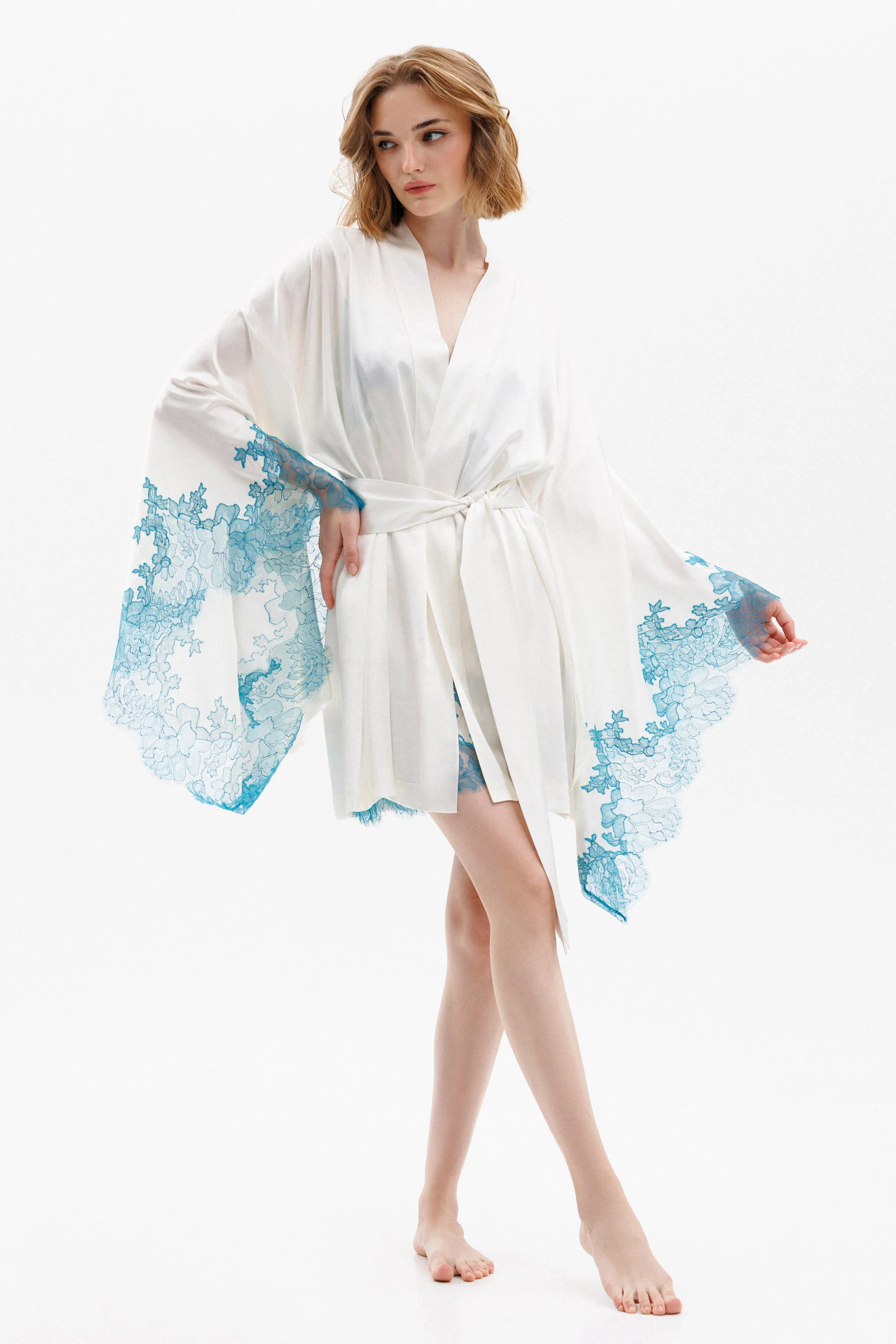 Short Silk Kimono in Ivory with Turquoise Leavers Lace