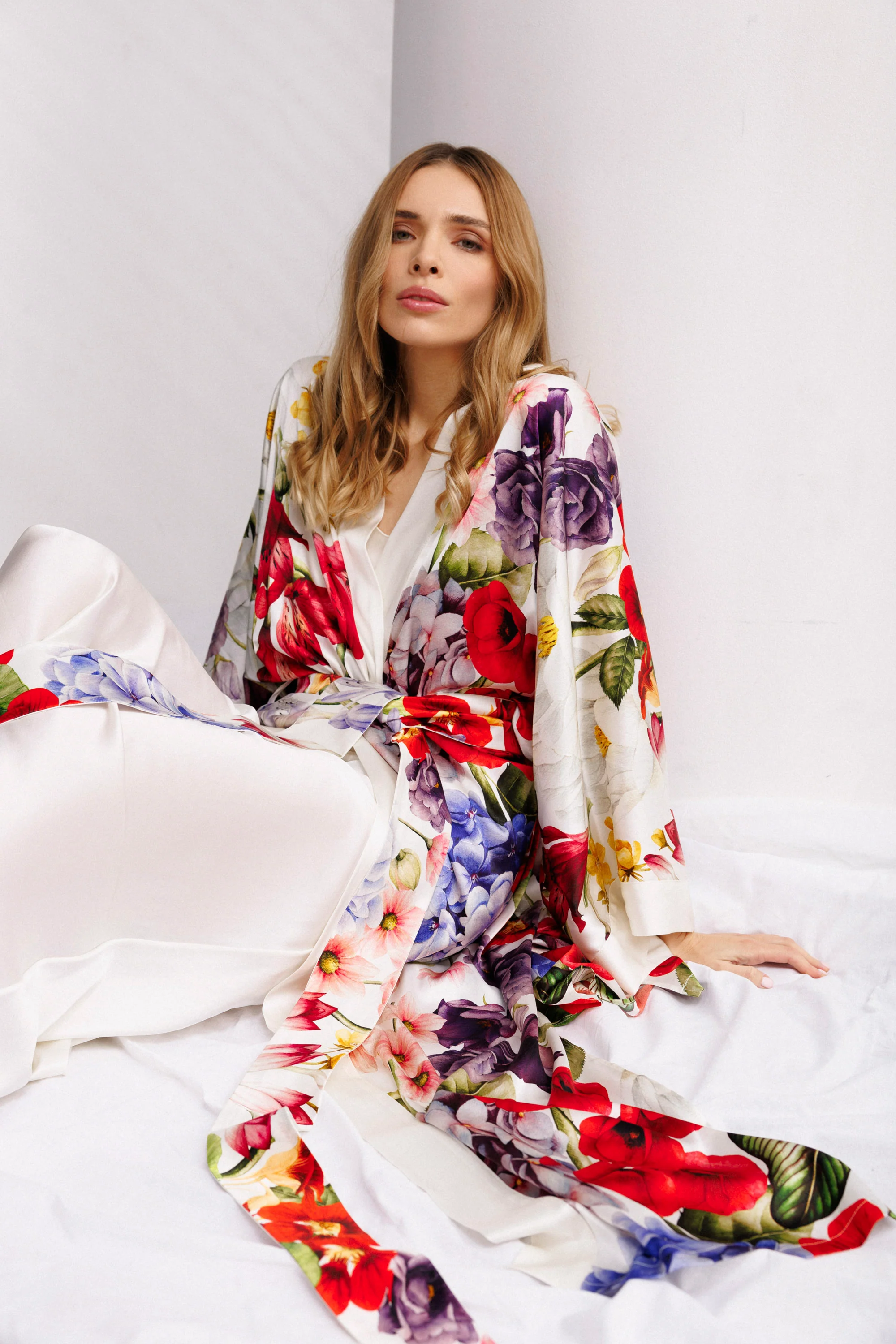 Wild Bloom Long Robe in White