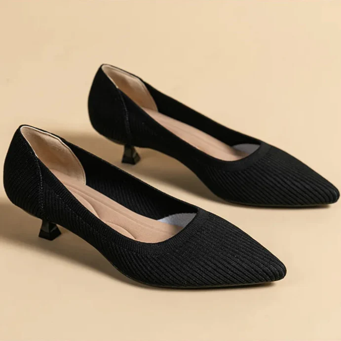 Liena Kitten Pumps