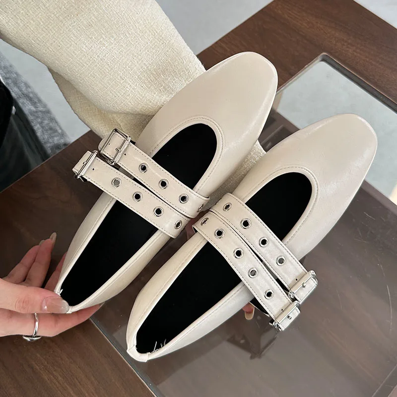 Loxie Mary Jane flats