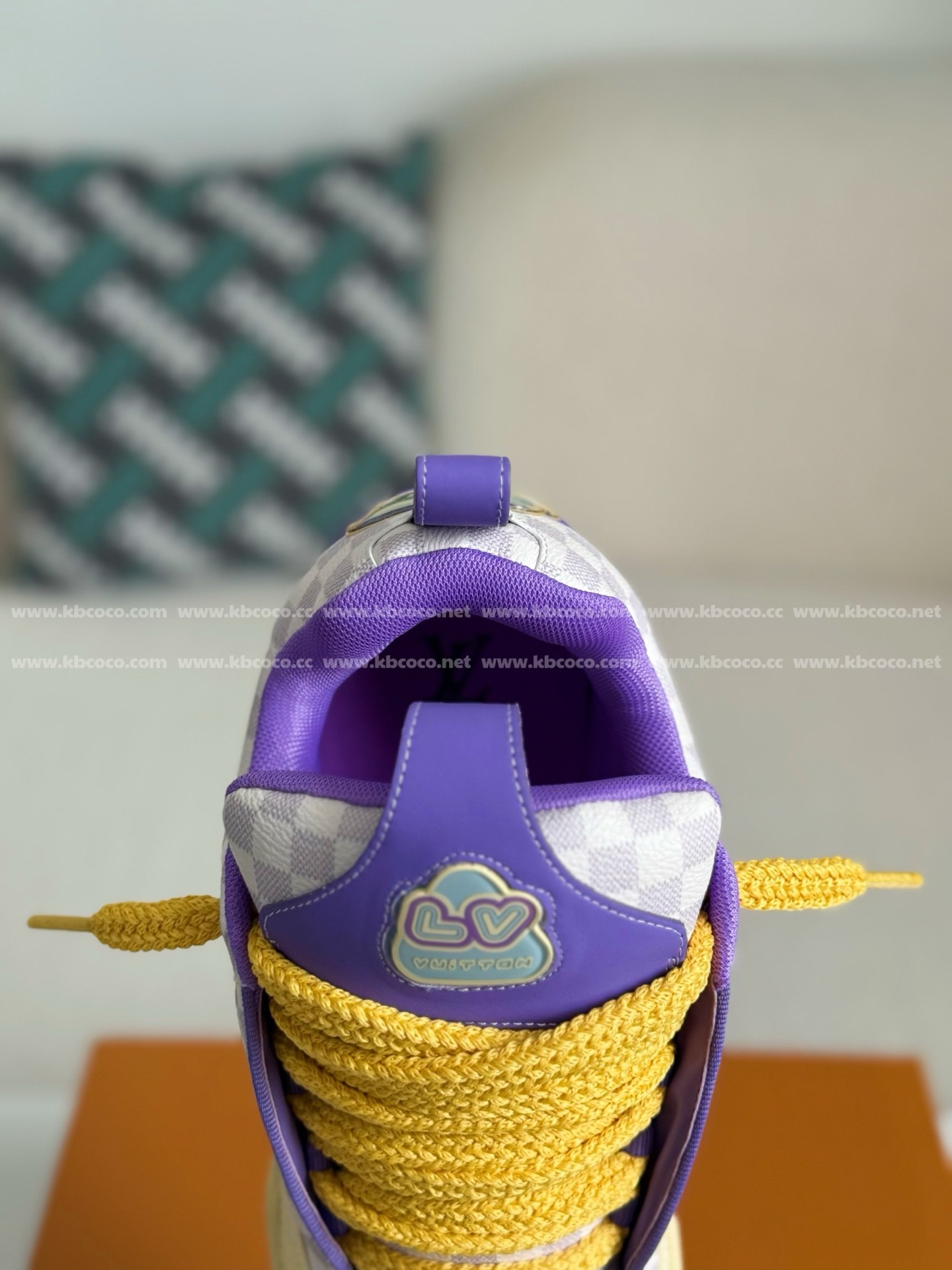 【#5442】 LOUIS VUITTON RUNNER TATIC SNEAKERS