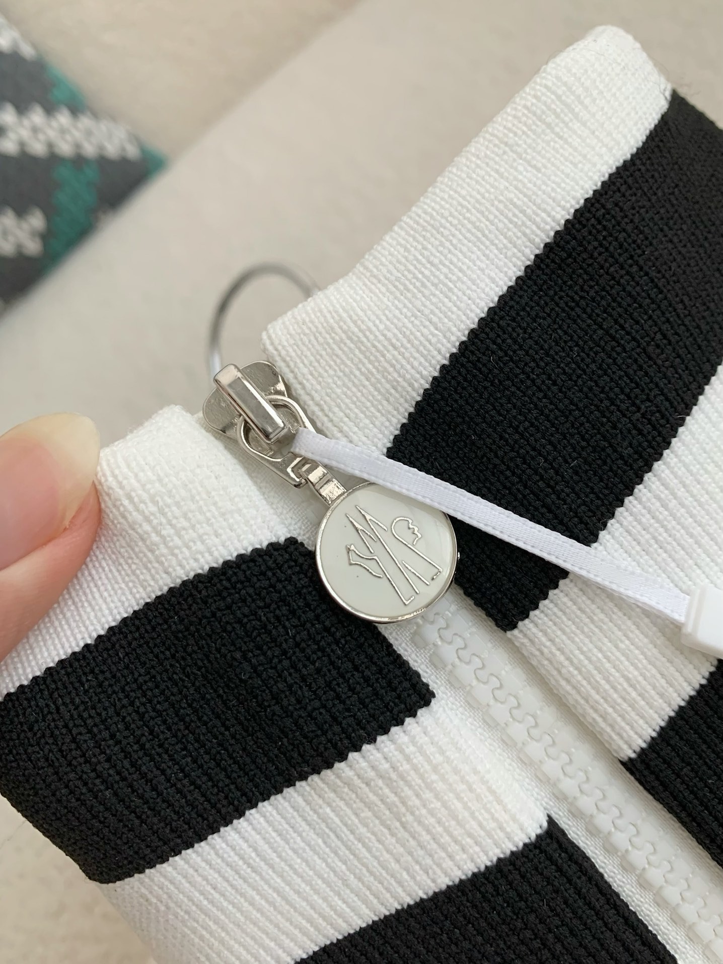 【#3731】Moncler SS23 Long sleeve jacket with high neck