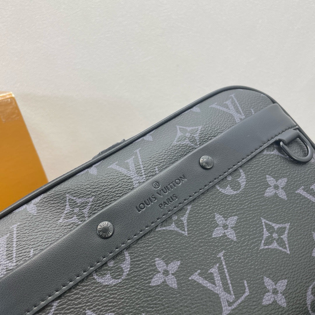 LOUIS VUITTON Alpha Crossbody bag/top quality M46955