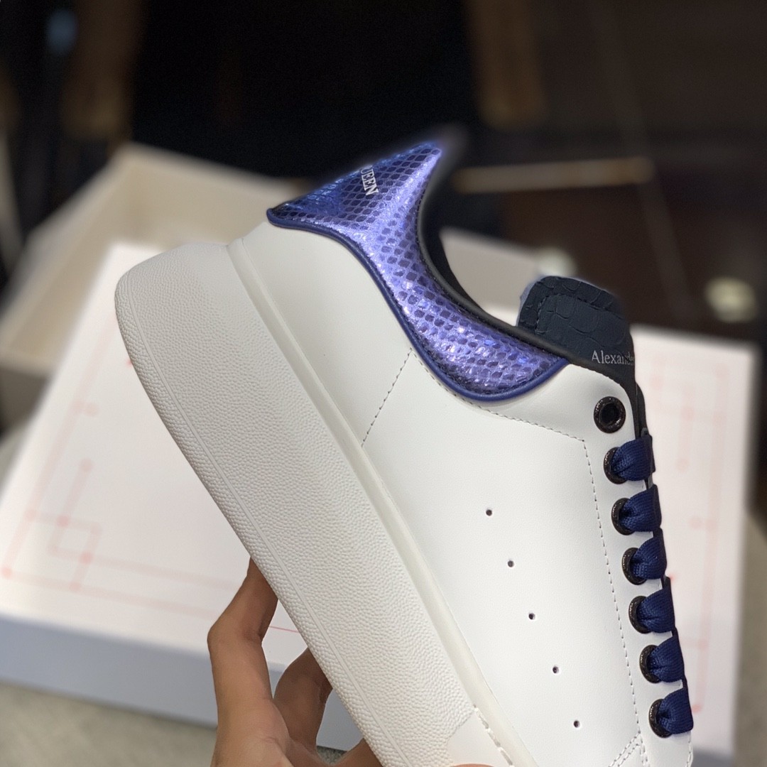 Alexander McQueen MQ Blue snake-grain pattern tail Sneakers
