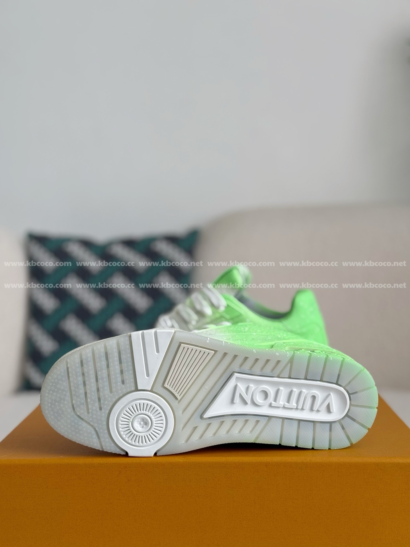 【#5197】 LOUIS VUITTON TRAINER SNEAKERS