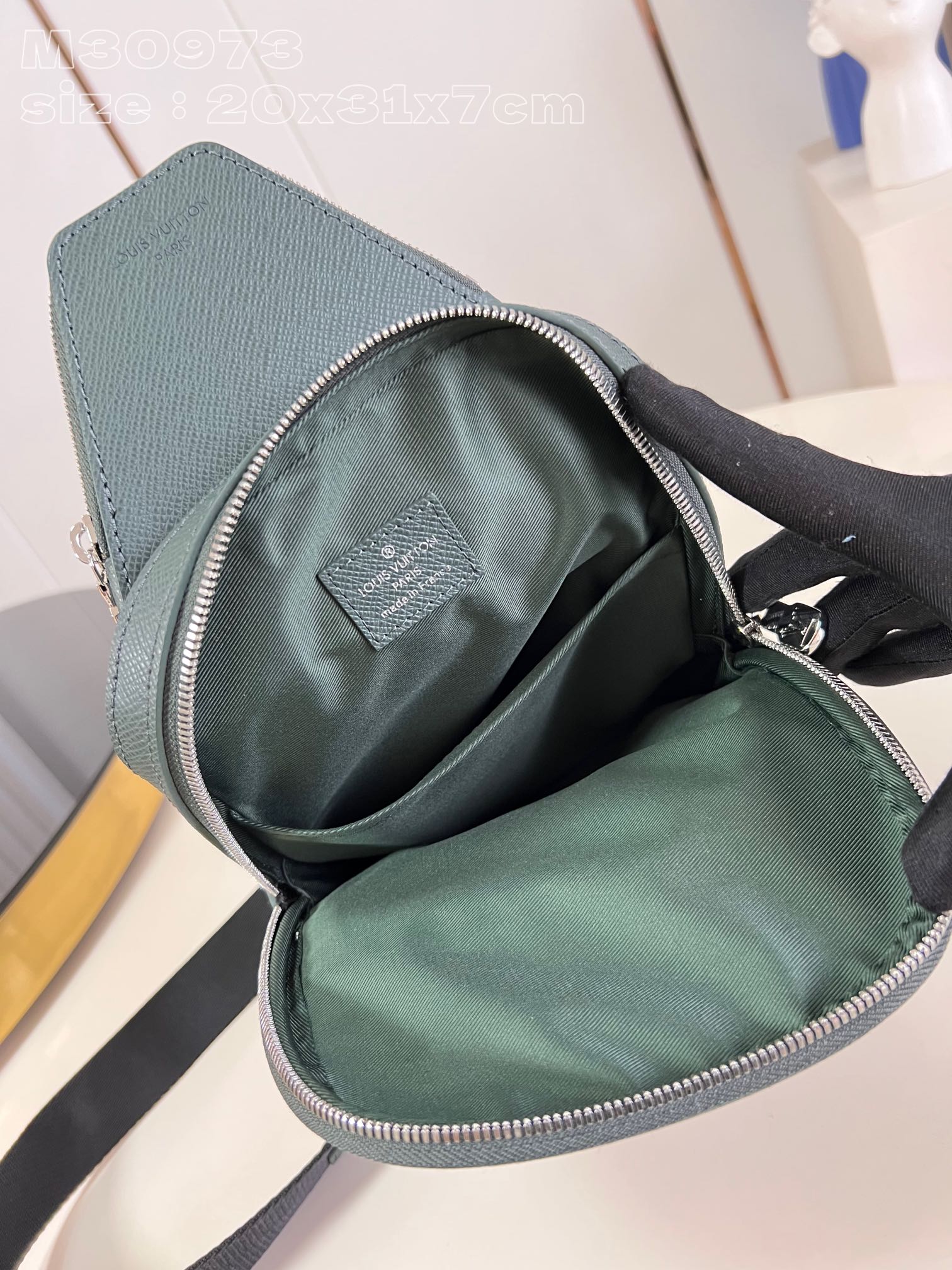 Louis Vuitton Avenue NM M30973，Top quality