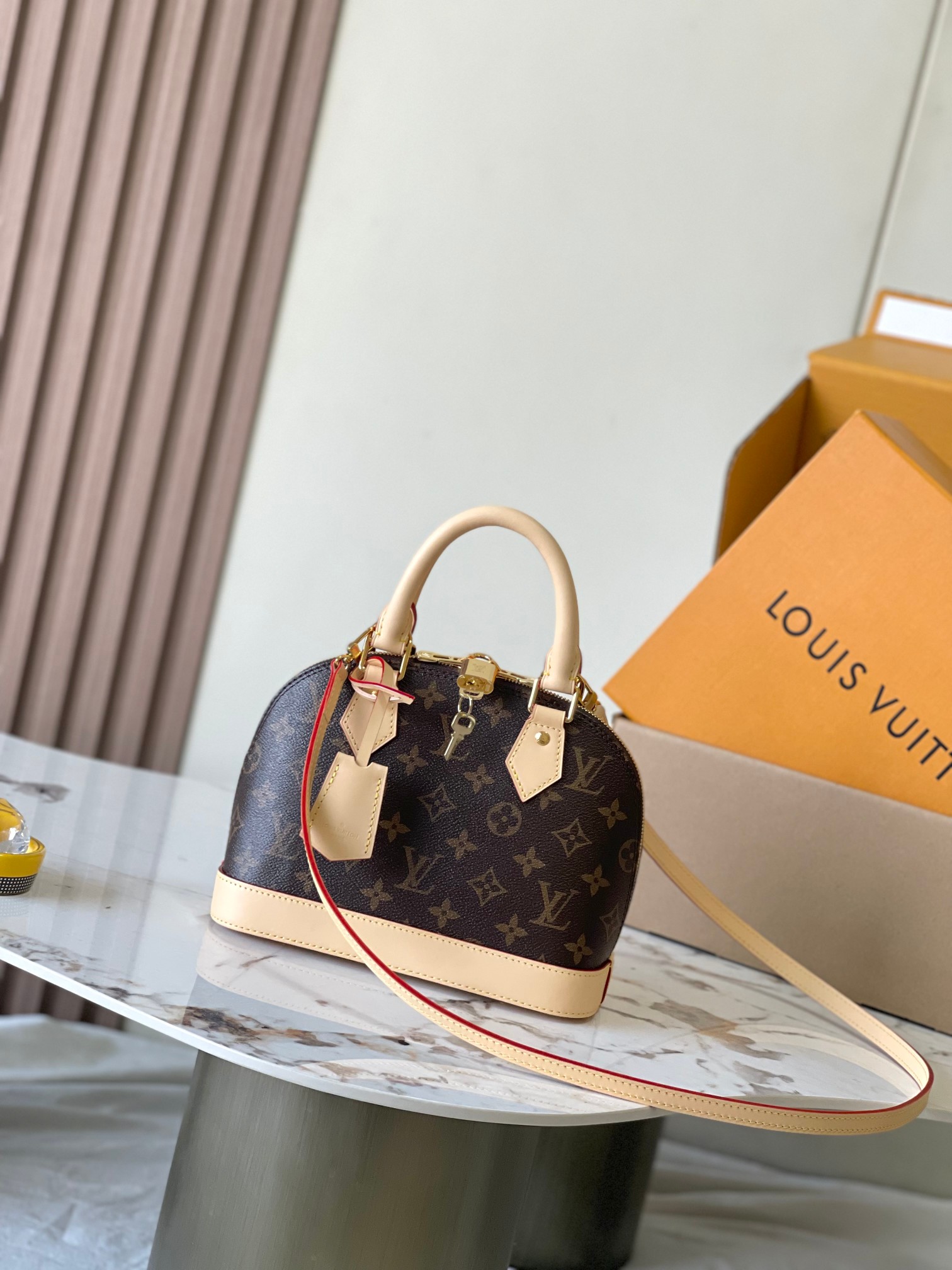 LOUIS VUITTON Alma BB Handbag/Top Quality M53152