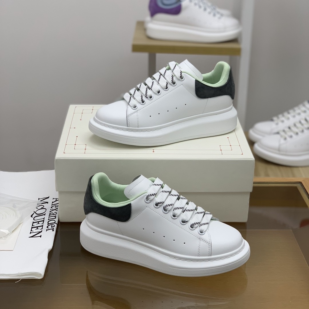 Alexander McQueen MQ dark grey tailSneakers