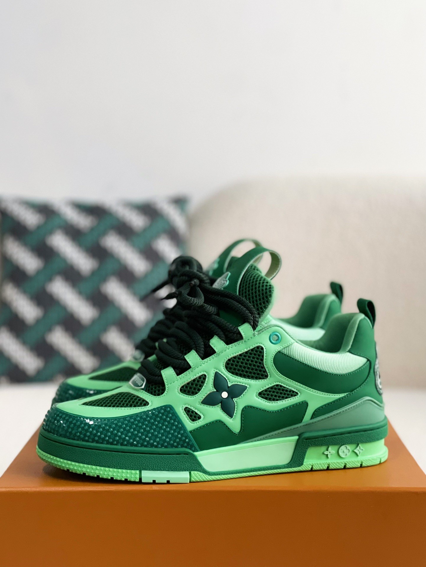 [#3556」 LOUIS VUITTON RUNNER TATICsneakers