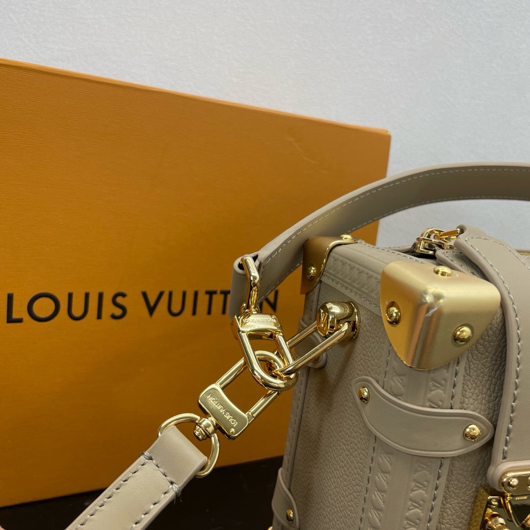 LOUIS VUITTON Trunk Shoulder bag/top quality M25160