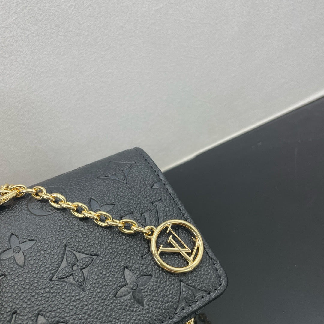 LOUIS VUITTON Lily Shoulder bag/top quality M83233