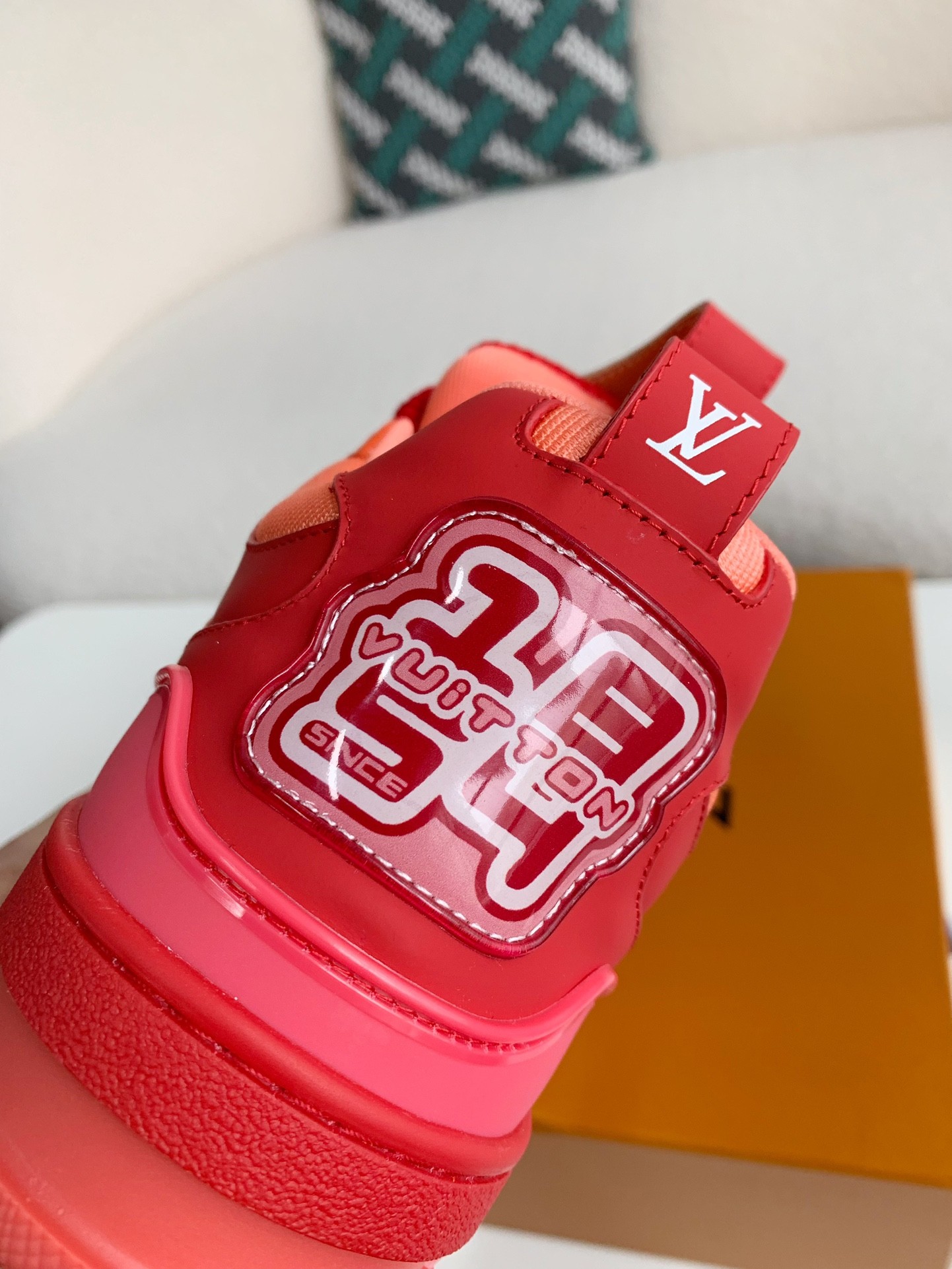 LOUIS VUITTON RUNNER TATIC sneaker