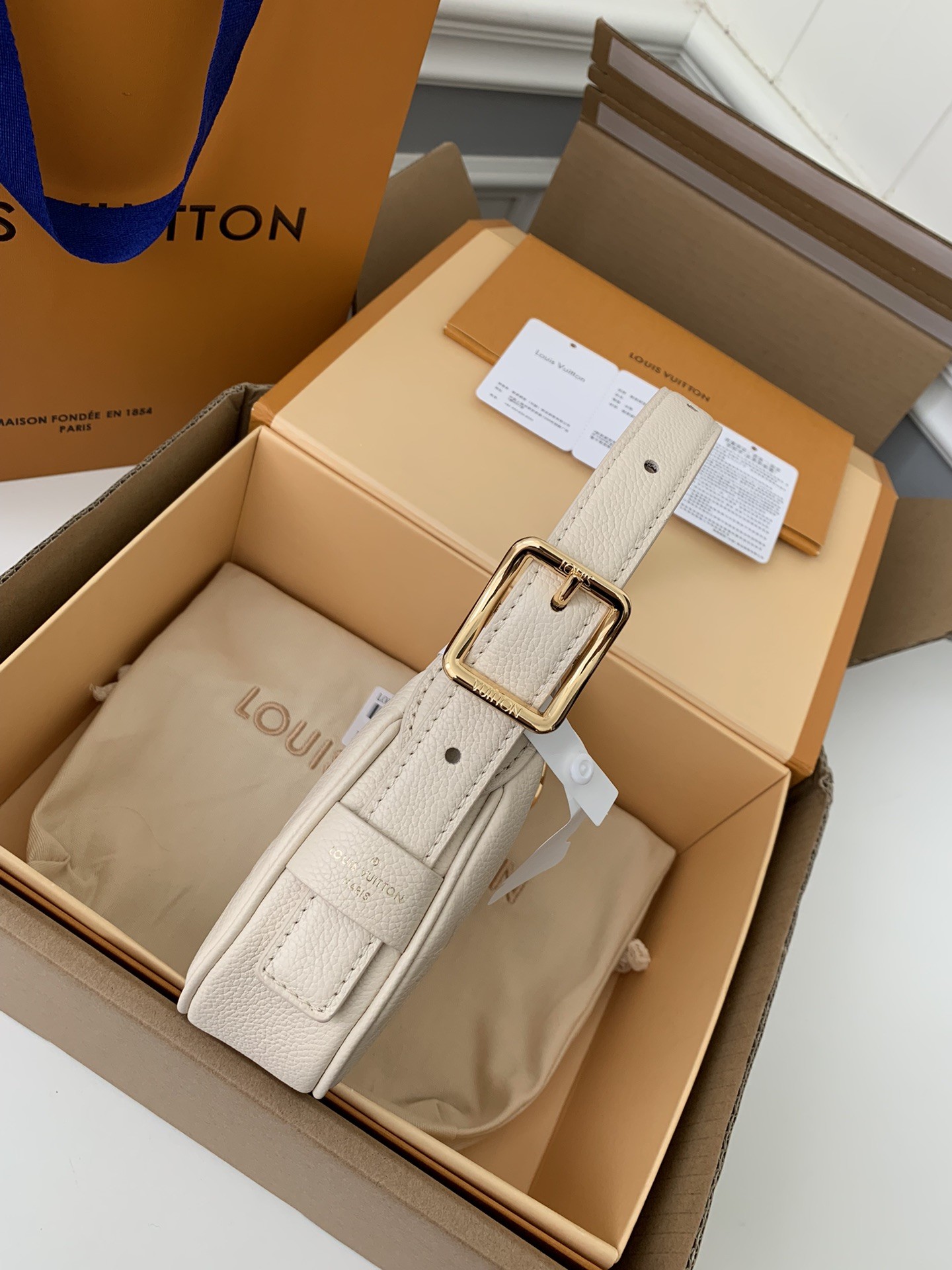 Louis Vuitton 23 New MINI MOON Handbag M82519, Top Quality