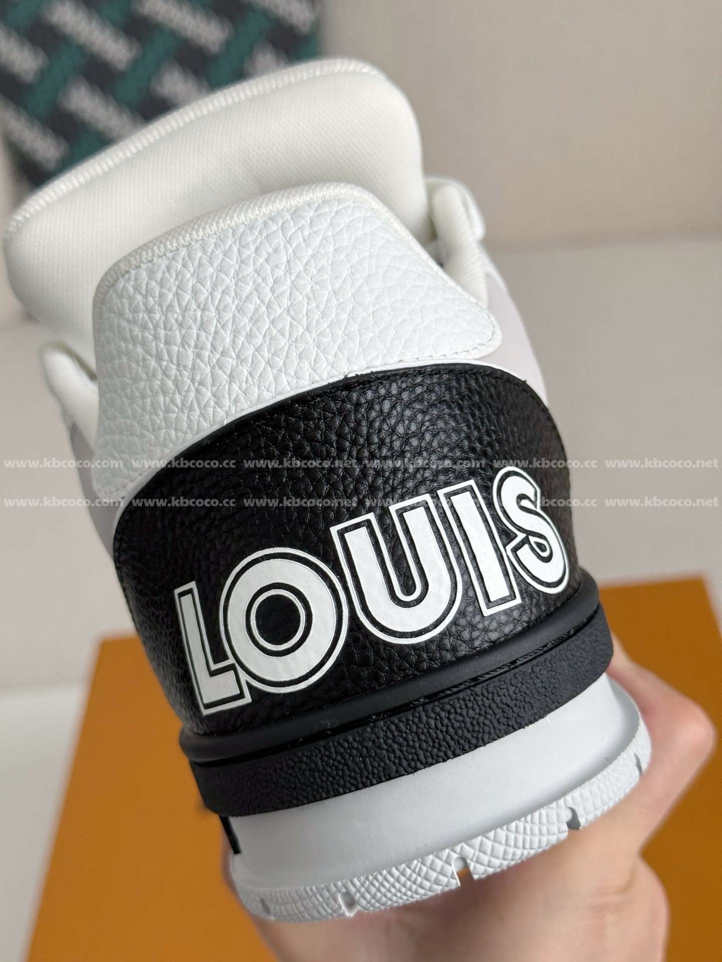 【#4634】 LOUIS VUITTON TRAINER SNEAKERS