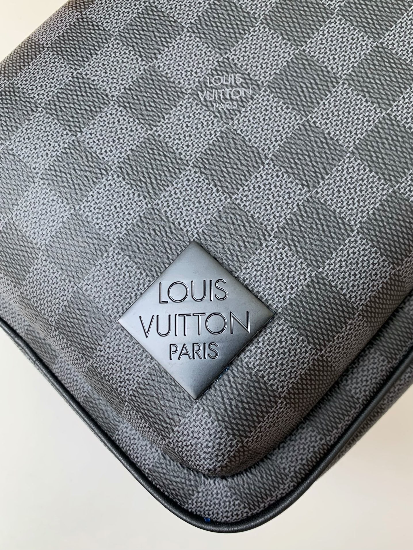 Louis Vuitton damier graphite Men's Shoulder Bags M45302, Top Quality