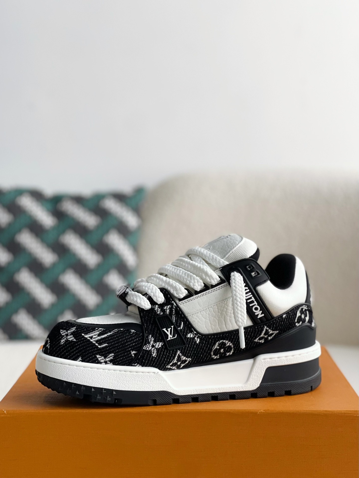 [#3357」 LOUIS VUITTON TRAINER 2023Show style Sneakers