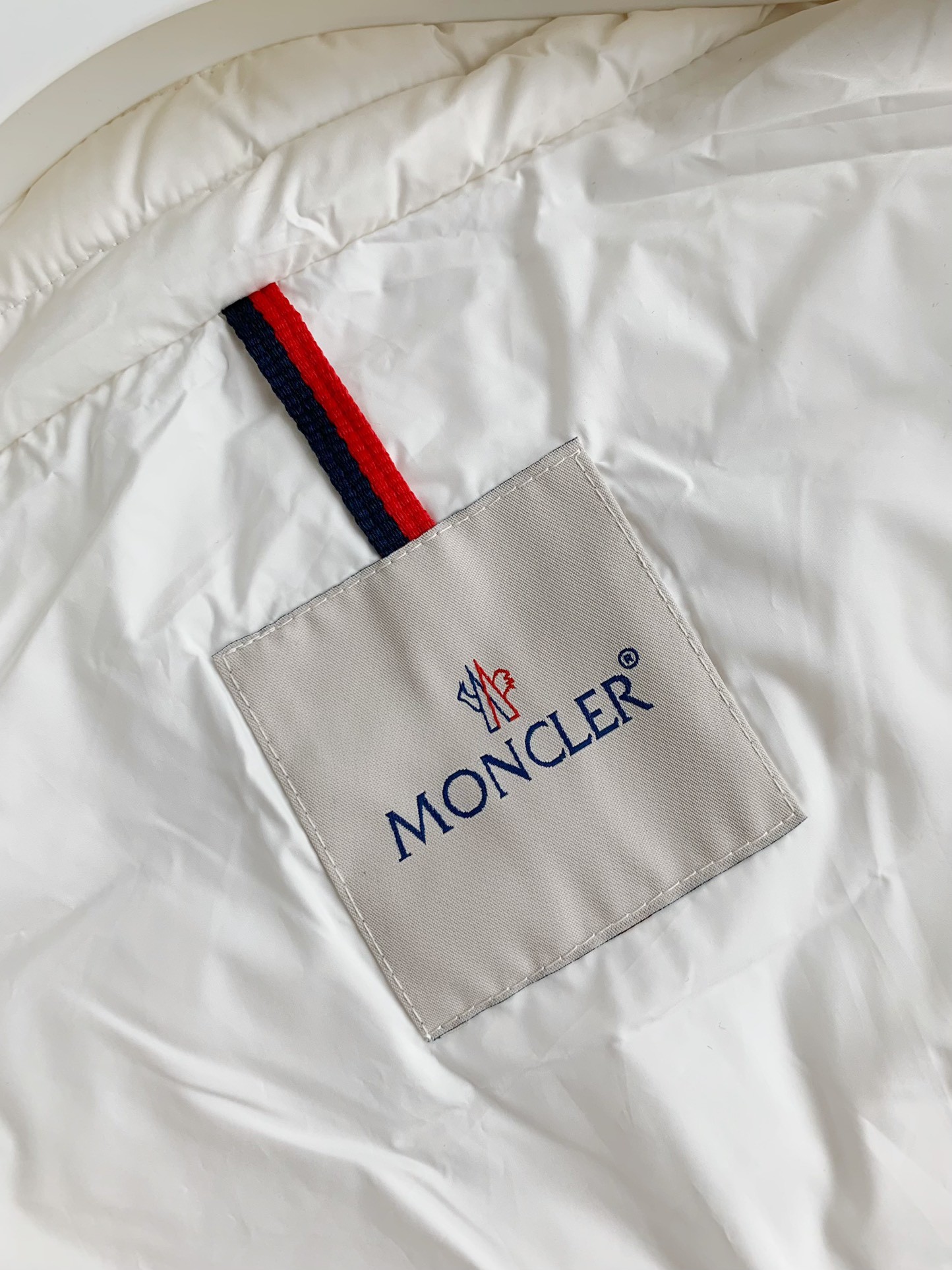 【#3304】Moncler Montbeliard down jacket
