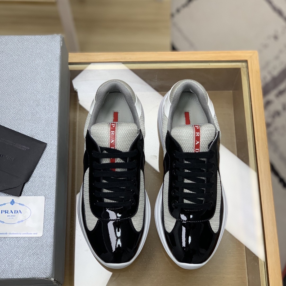 【#606】 Prada Sneakers