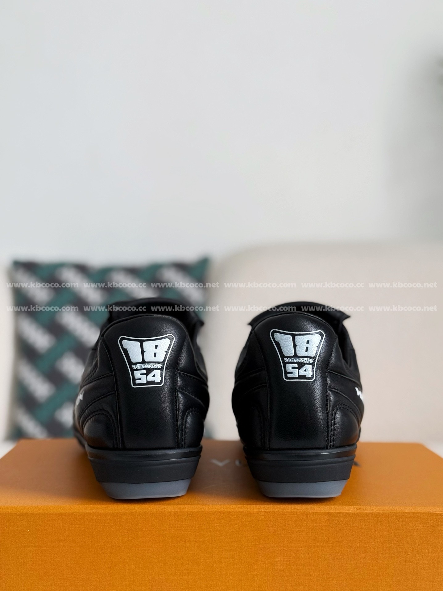 【#4245】LV Footprint Soccer Sneaker