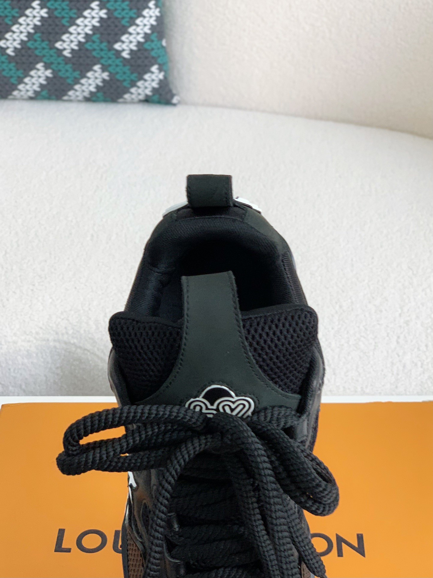 LOUIS VUITTON RUNNER TATIC SneakerS