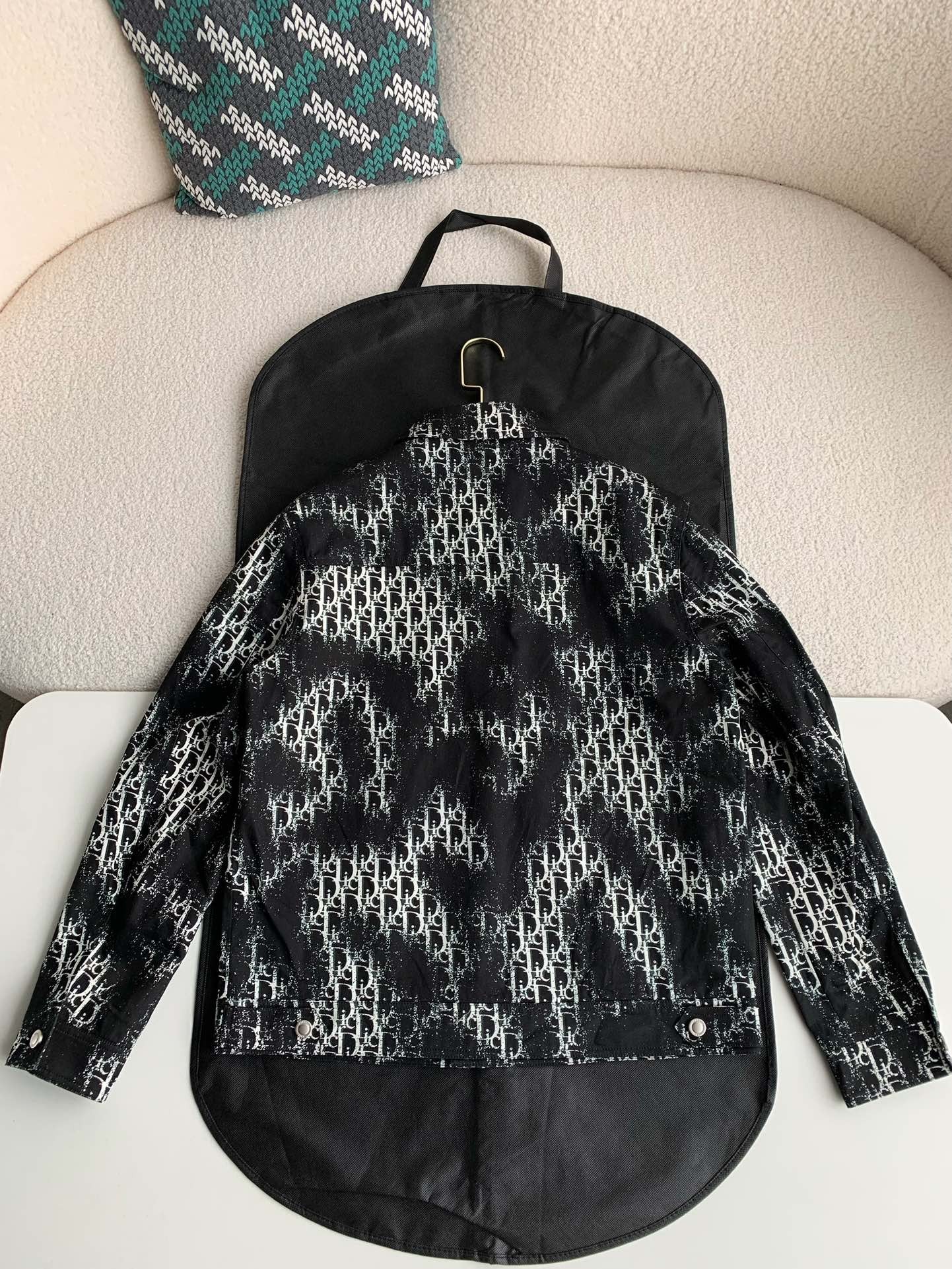 idea: Include everything in the pictur