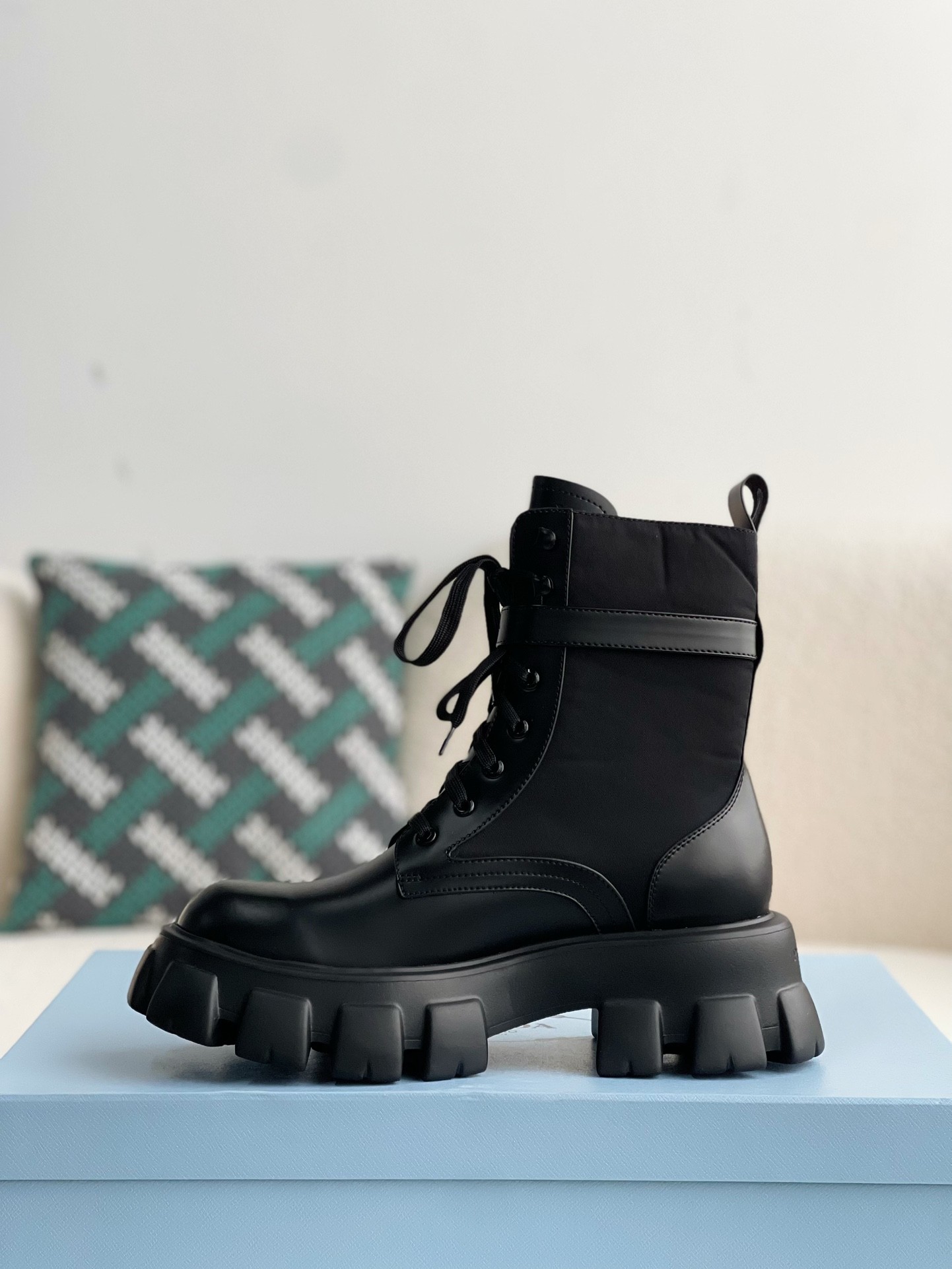 【#2420】 Prada Cloudbus Thunder technology fabric sneakers