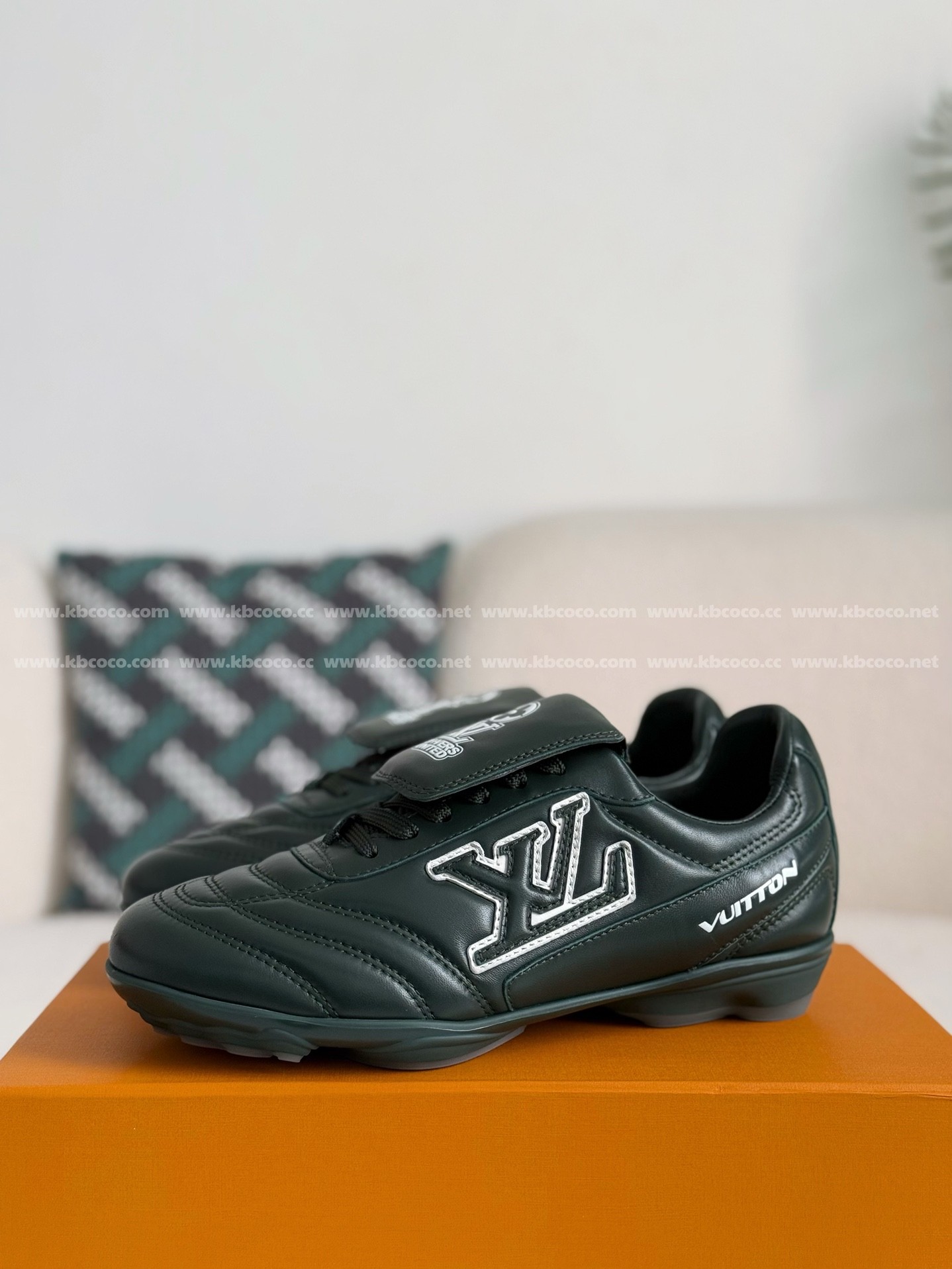 【#4247】LV Footprint Soccer Sneaker