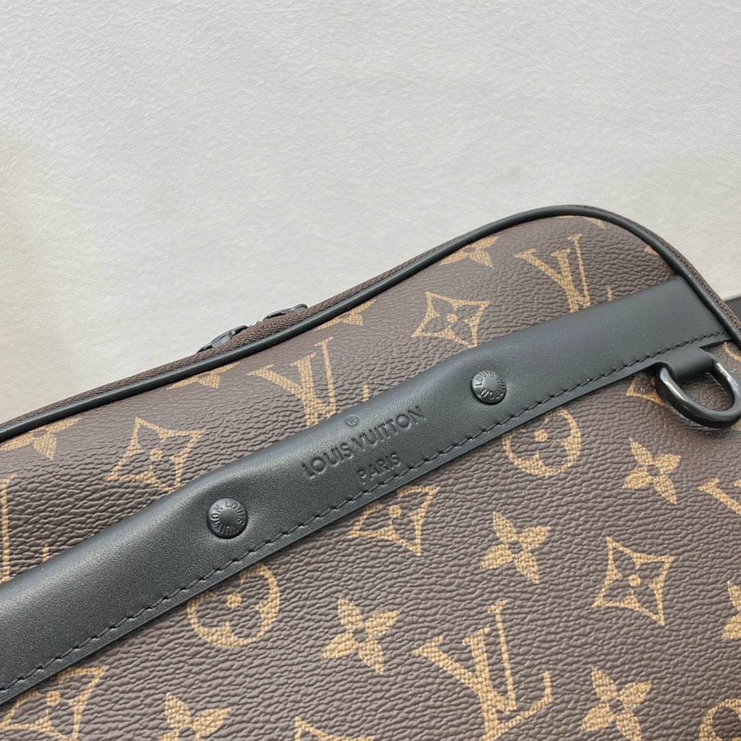 LOUIS VUITTON Alpha Crossbody bag/top quality M46955