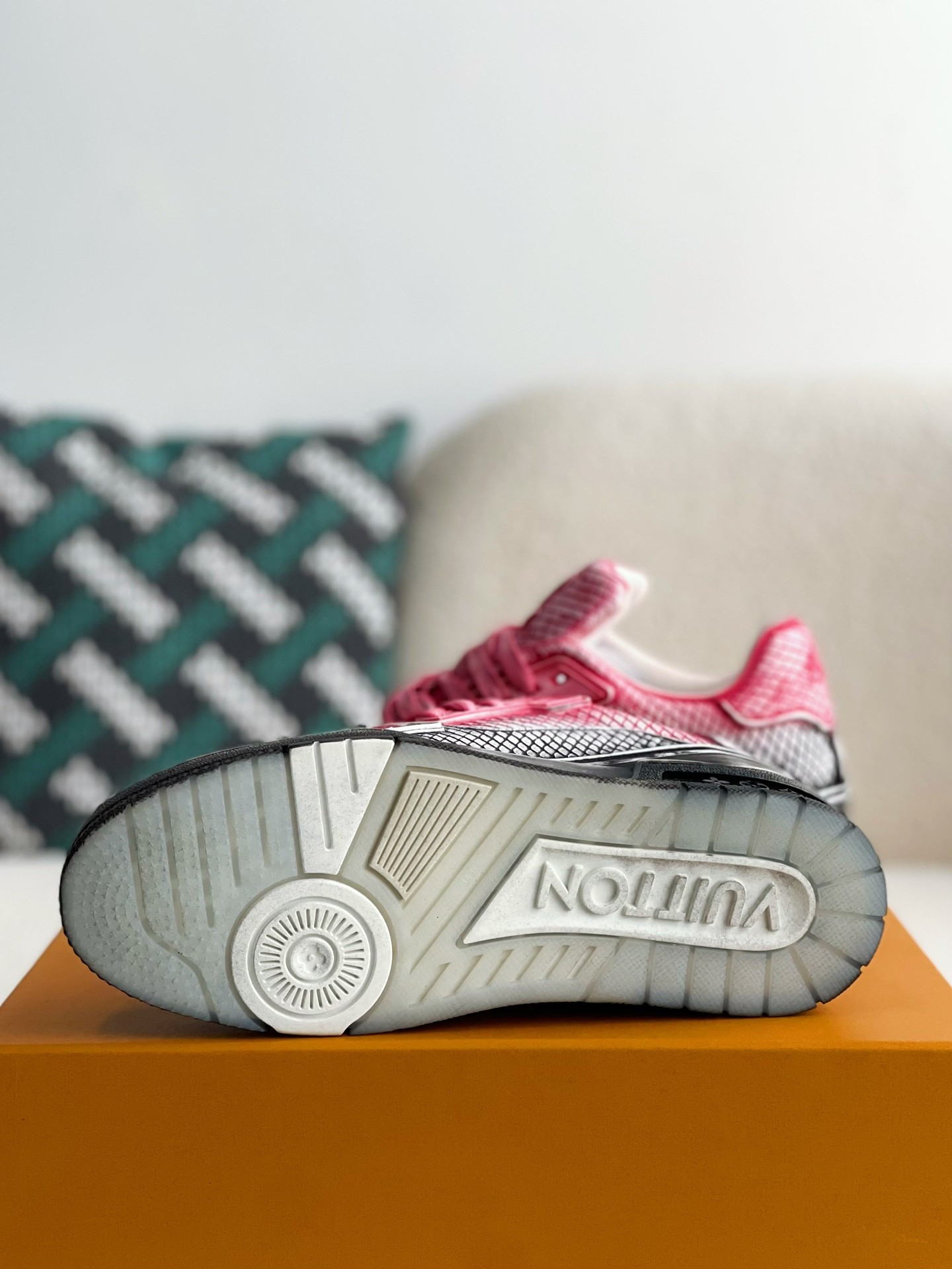 [#3313]LOUIS VUITTON TRAINER SNEAKERS