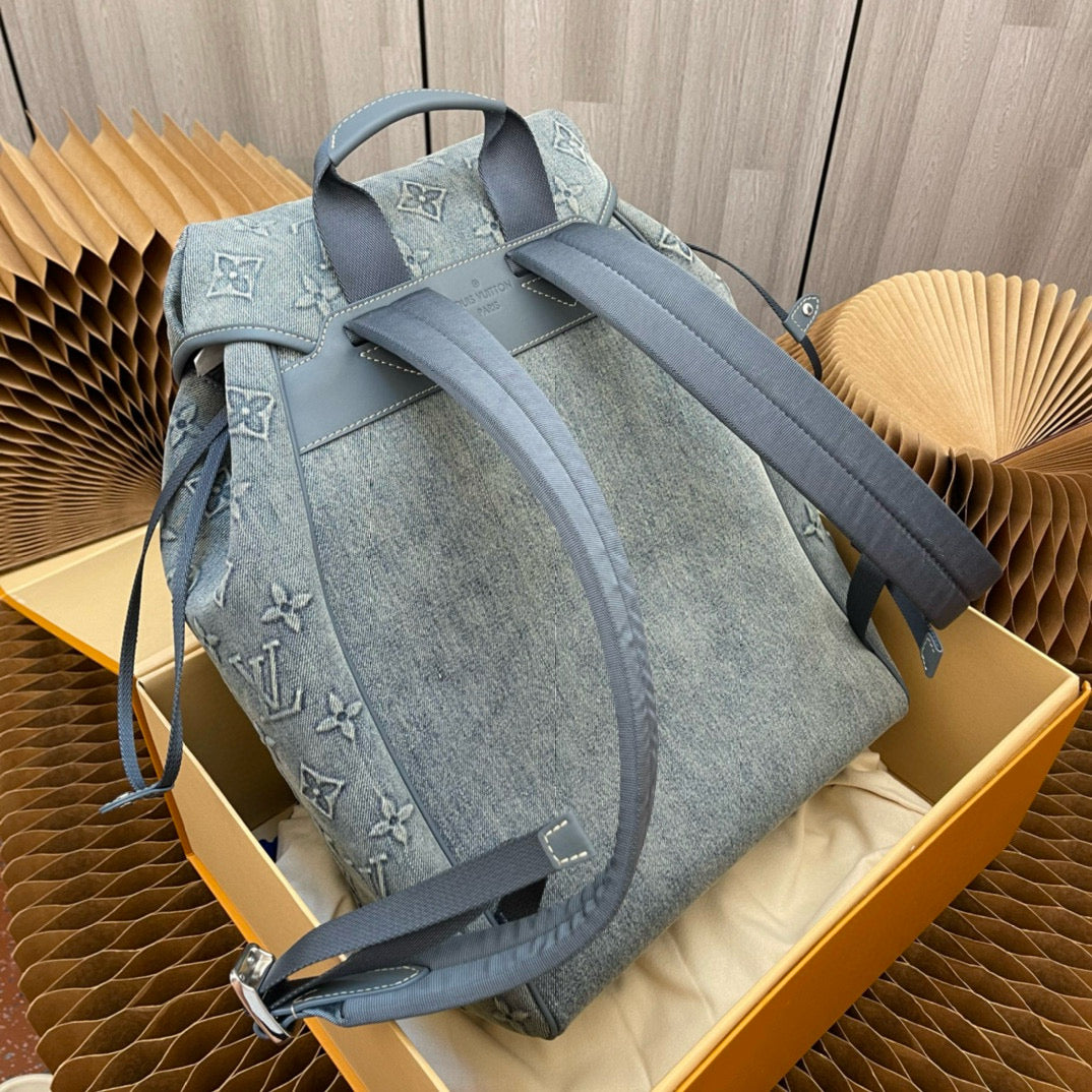 LOUIS VUITTON FW23 Montsouris Backpack/Top Quality M22534