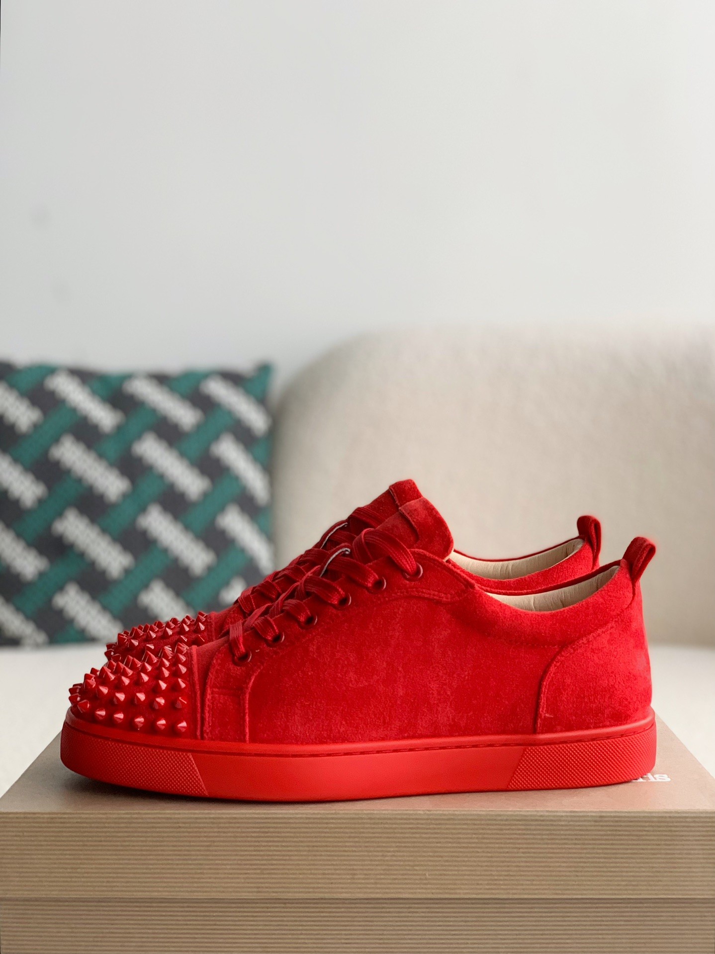 【#697】 Christian Louboutin Sneakers