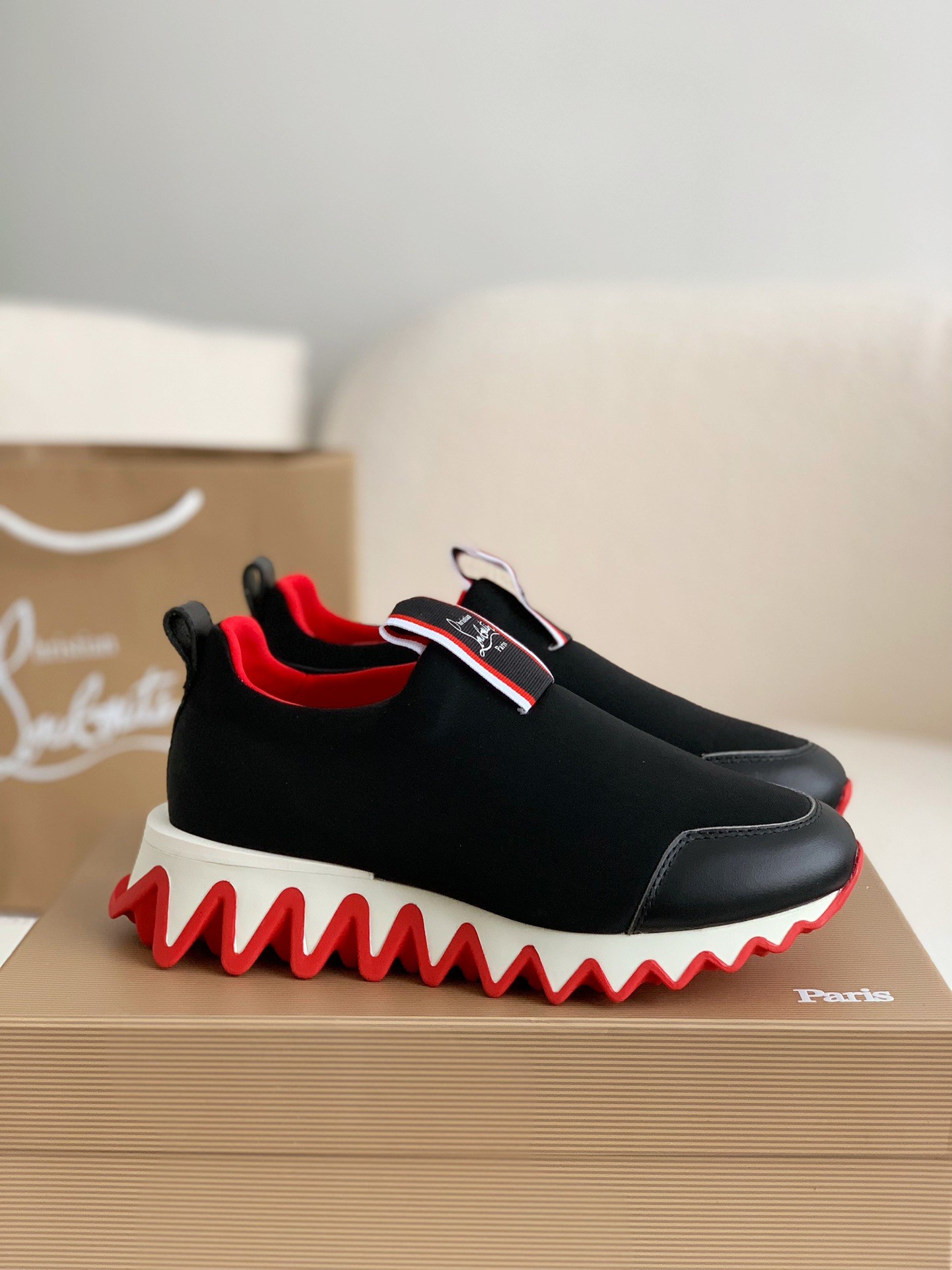 【#1056】Christian Louboutin Sneakers