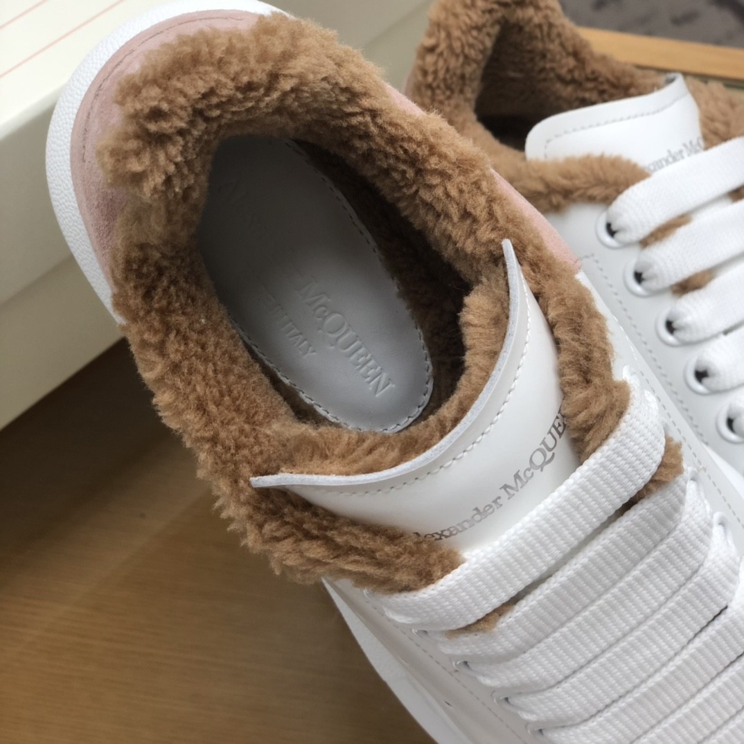 Alexander McQueen MO White velvet Lining Sneakers