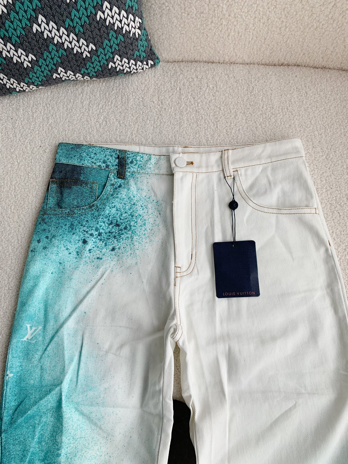 Louis Vuitton Costumes