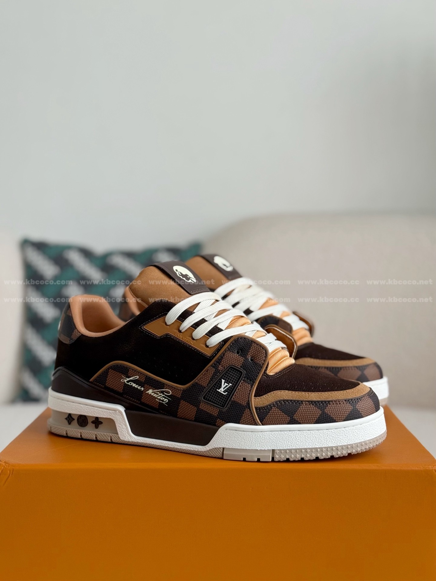 【#5910】 LOUIS VUITTON x NIGO TRAINER FW25 SNEAKERS
