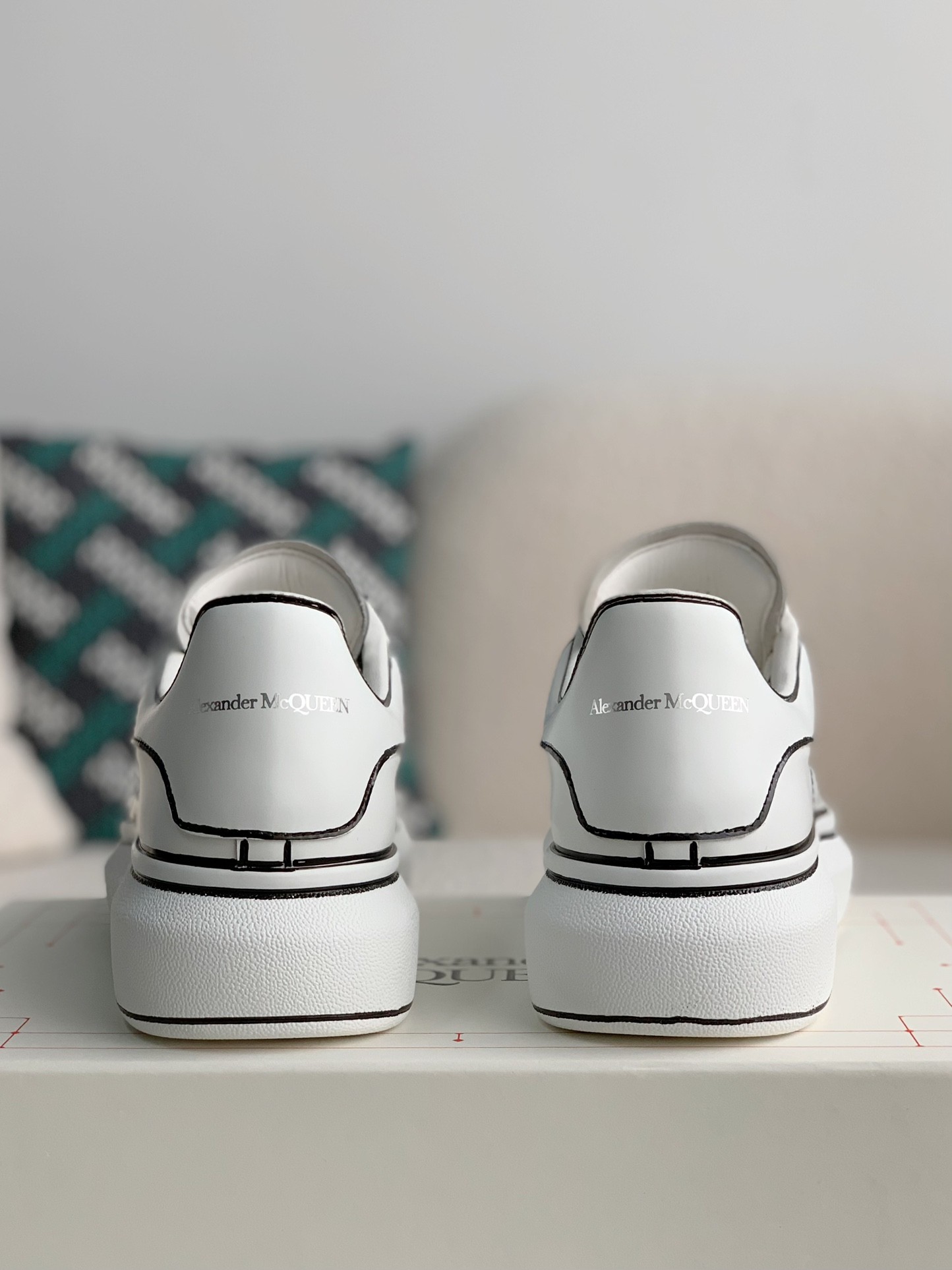 Alexander McQueen MQ White hand-painted Sneakers