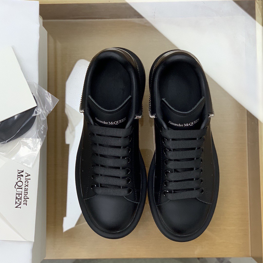 Alexander McQueen MQ All black zip Sneakers