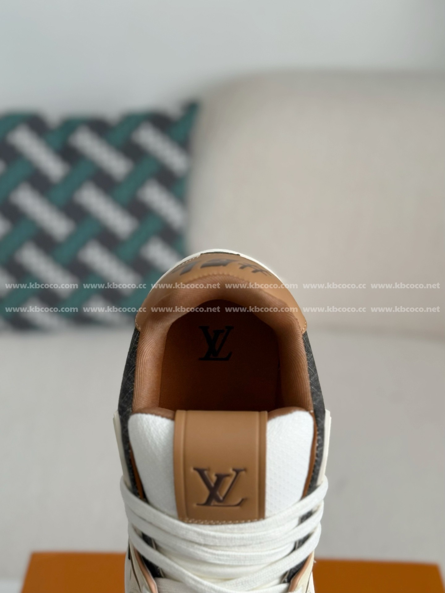 【#5285】 LOUIS VUITTON TRAINER SNEAKERS