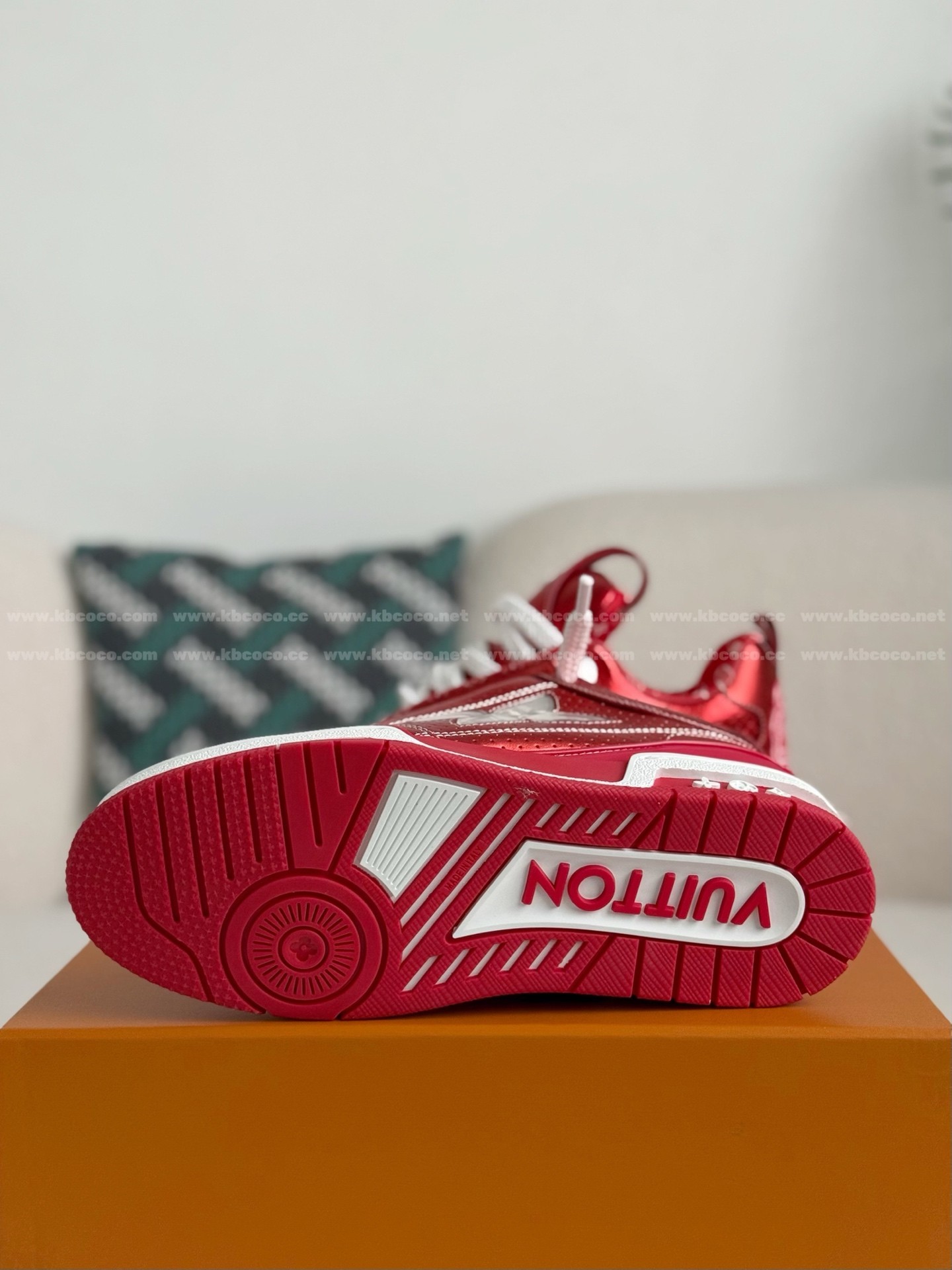 【#5678】 LOUIS VUITTON SKATE SNEAKERS