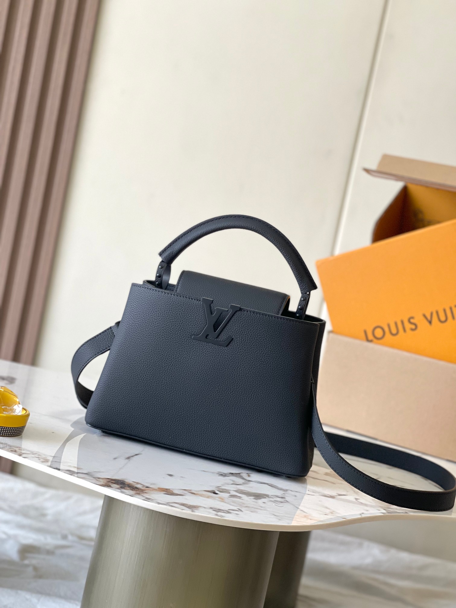 LOUIS VUITTON Capucines BB Black Out Handbag/Top Quality M25255