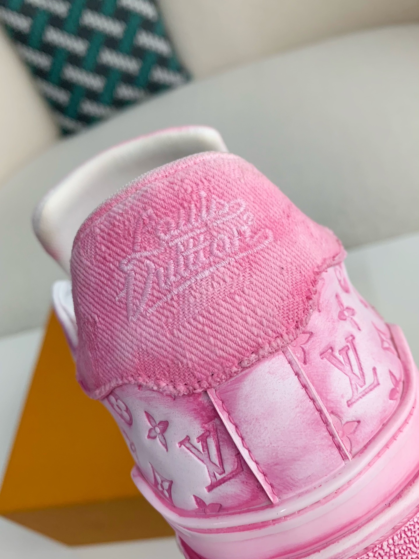 [#3317」 LOUIS VUITTON TRAINER SNEAKERS