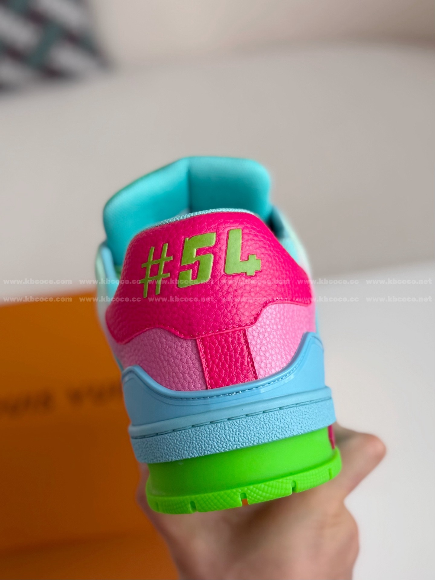 【#5680】 LOUIS VUITTON TRAINER SNEAKERS